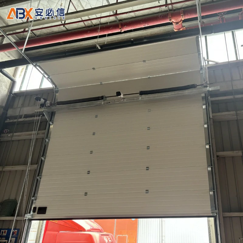 四平钢质滑升门